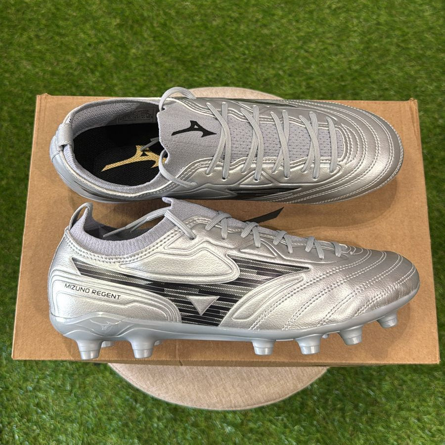 Chuteira Mizuno Regent MD - Campo