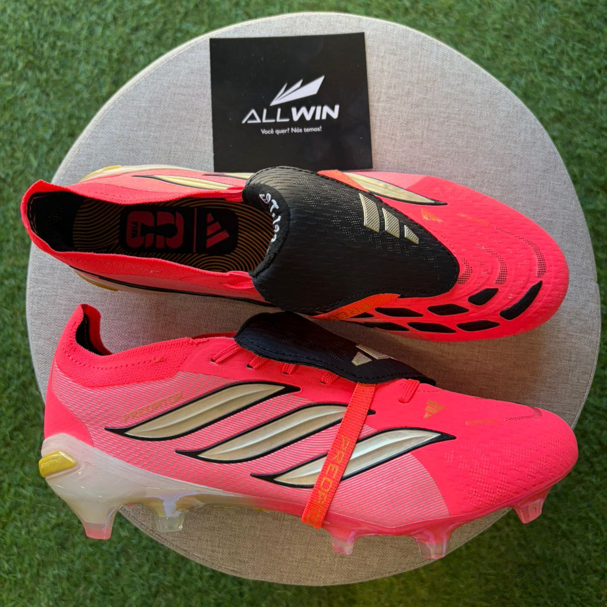 Chuteira Adidas Predator Elite FG - Campo