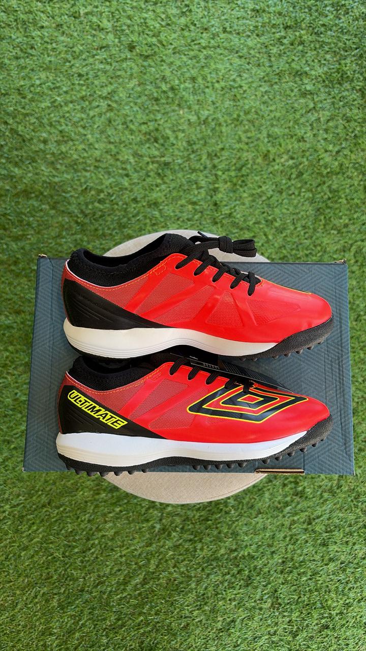 Chuteira Umbro Ultimate - Society