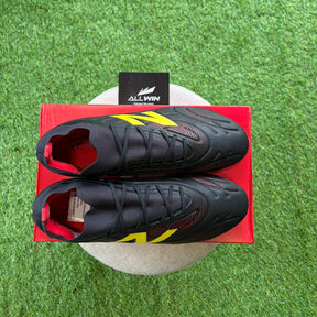 Chuteira New Balance Tekela Team Low - Campo