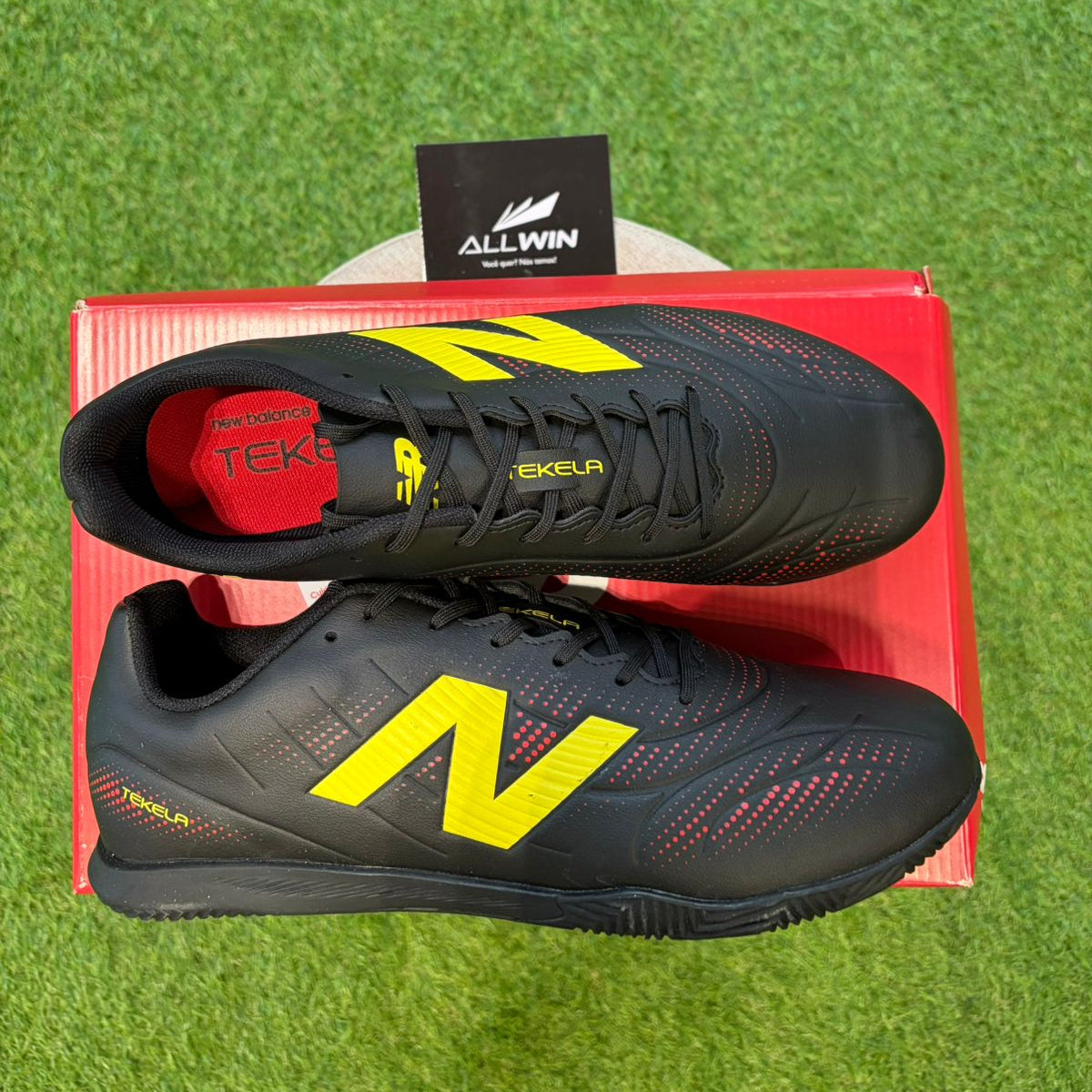 Chuteira New Balance Furon Club - Futsal