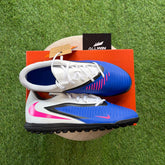 Chuteira Nike Phanton 6 Low Club TF - Society