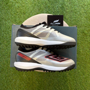 Chuteira Umbro Ultimate - Society