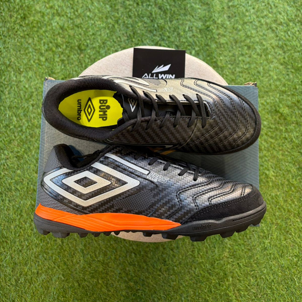 Chuteira Umbro Pro 5 Bump Club - Society