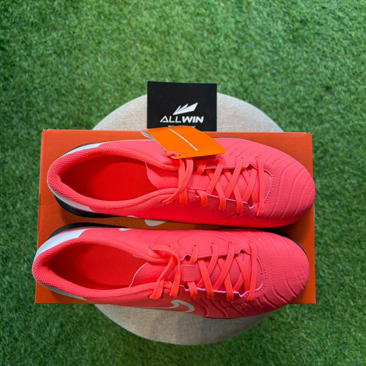Chuteira Nike Tiempo 10 Legend Club - Society