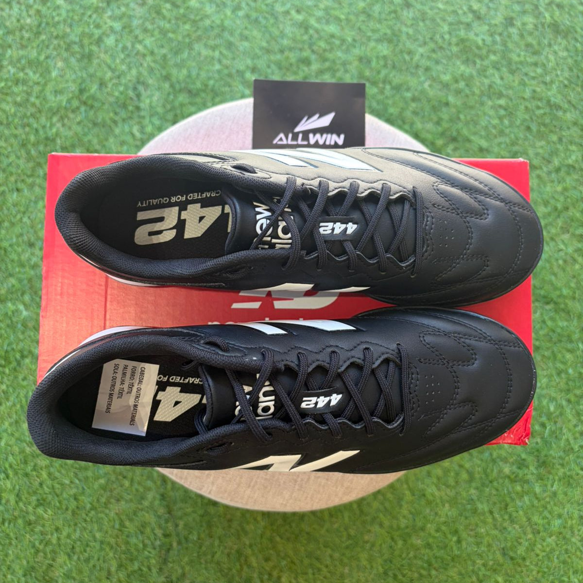 Chuteira Society New Balance 442 Team - Society