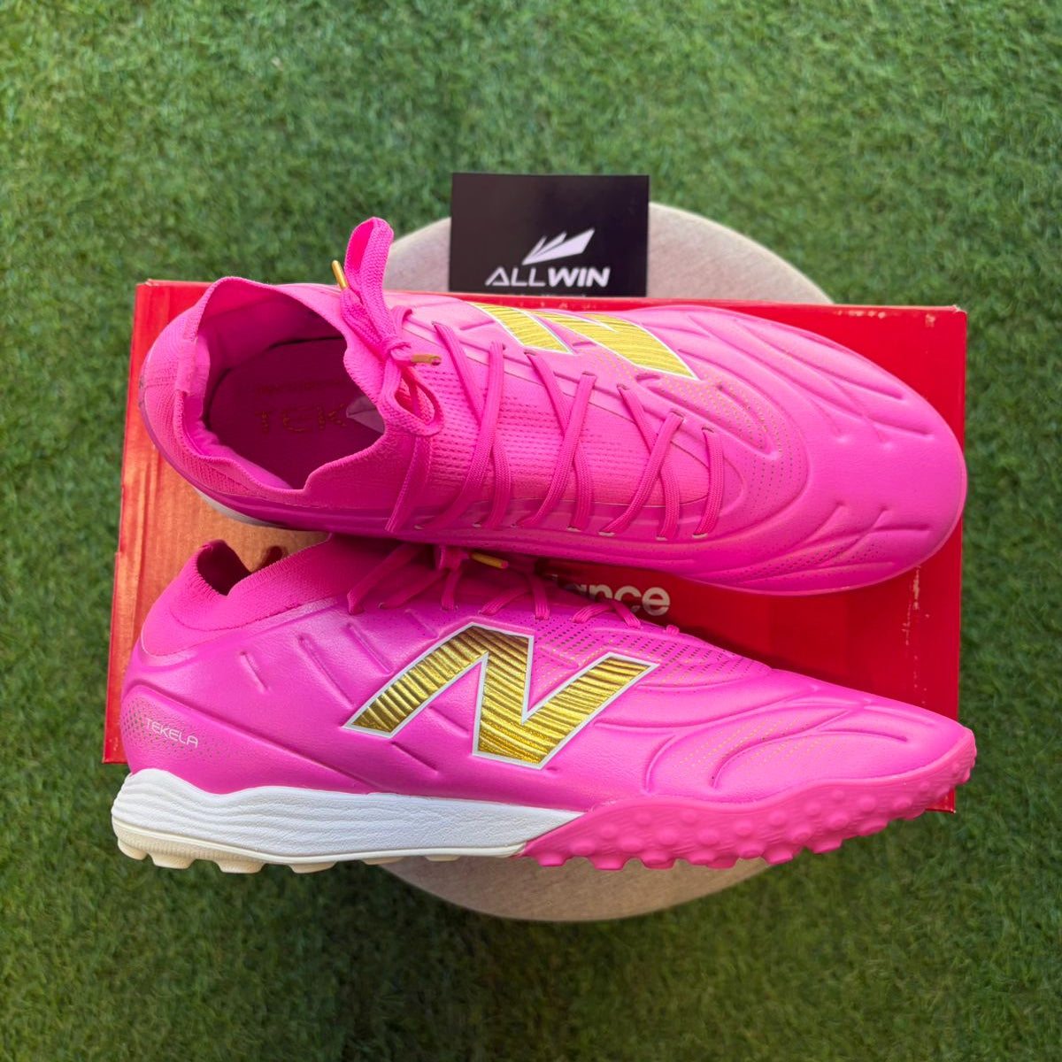Chuteira Society New Balance Tekela Team Low - Society