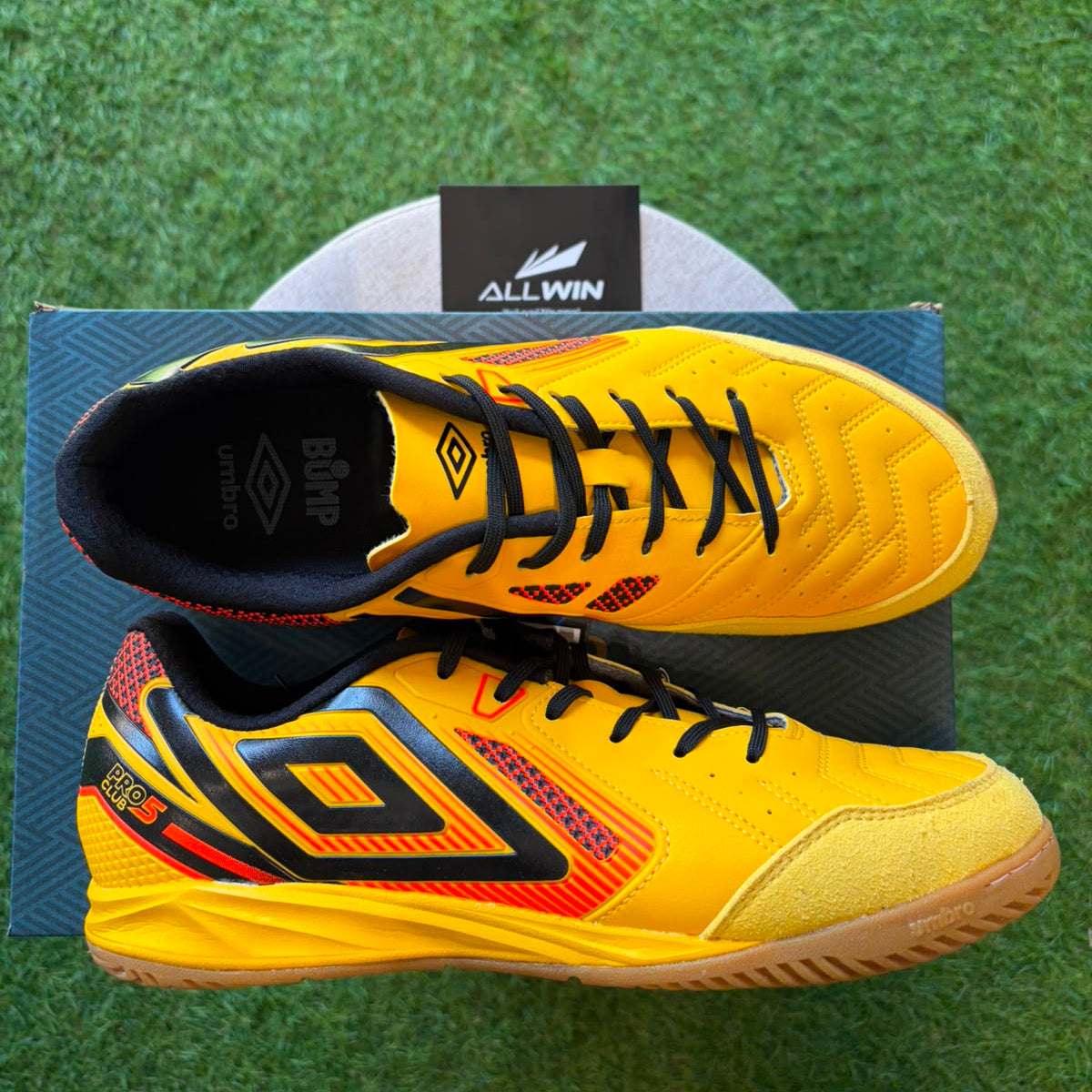 Chuteira Umbro Pro 5 Bump Club - Futsal