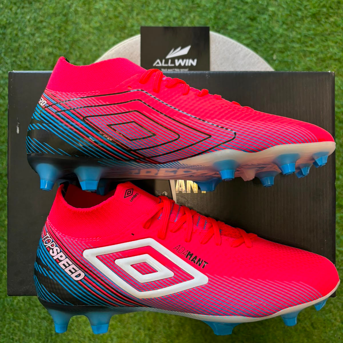 Chuteira Umbro Adamant Top Speed - Campo