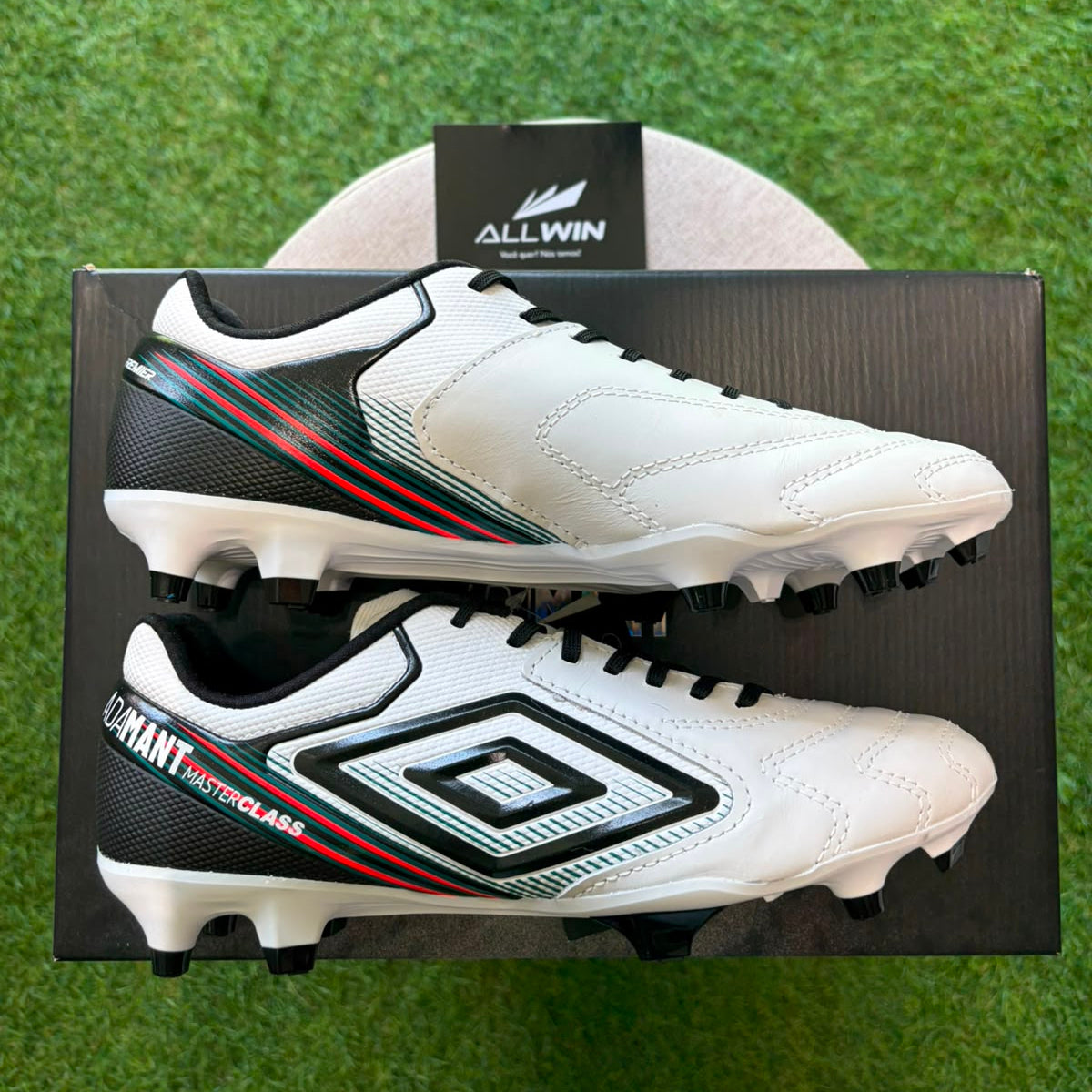 Chuteira Umbro Adamant Master Class - Campo