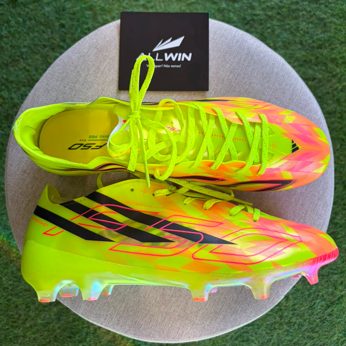 Chuteira Adidas F50 Hyperfast FG - Campo