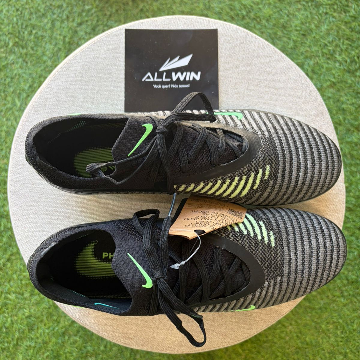 Chuteira Nike Phantom 6 Low FG Elite - Campo