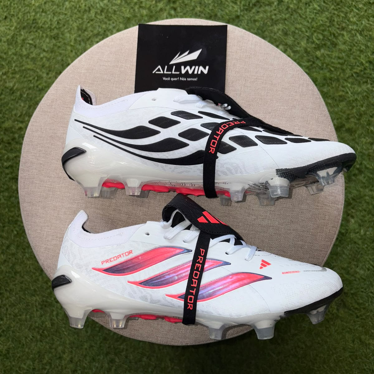 Chuteira Adidas Predator Elite FG - Campo