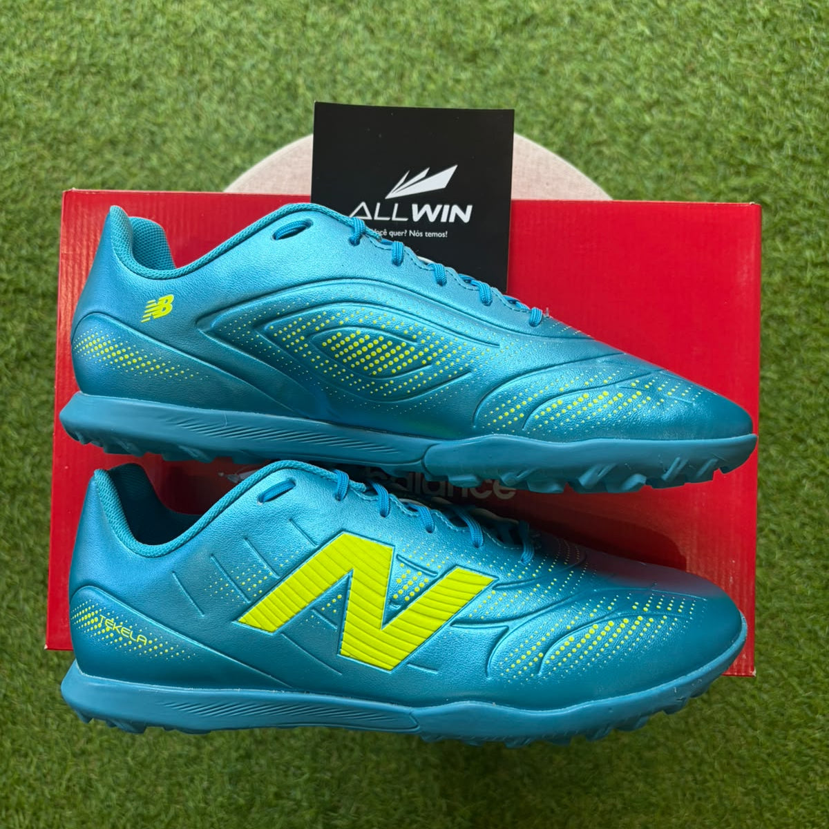 Chuteira Society New Balance Tekela Club - Society