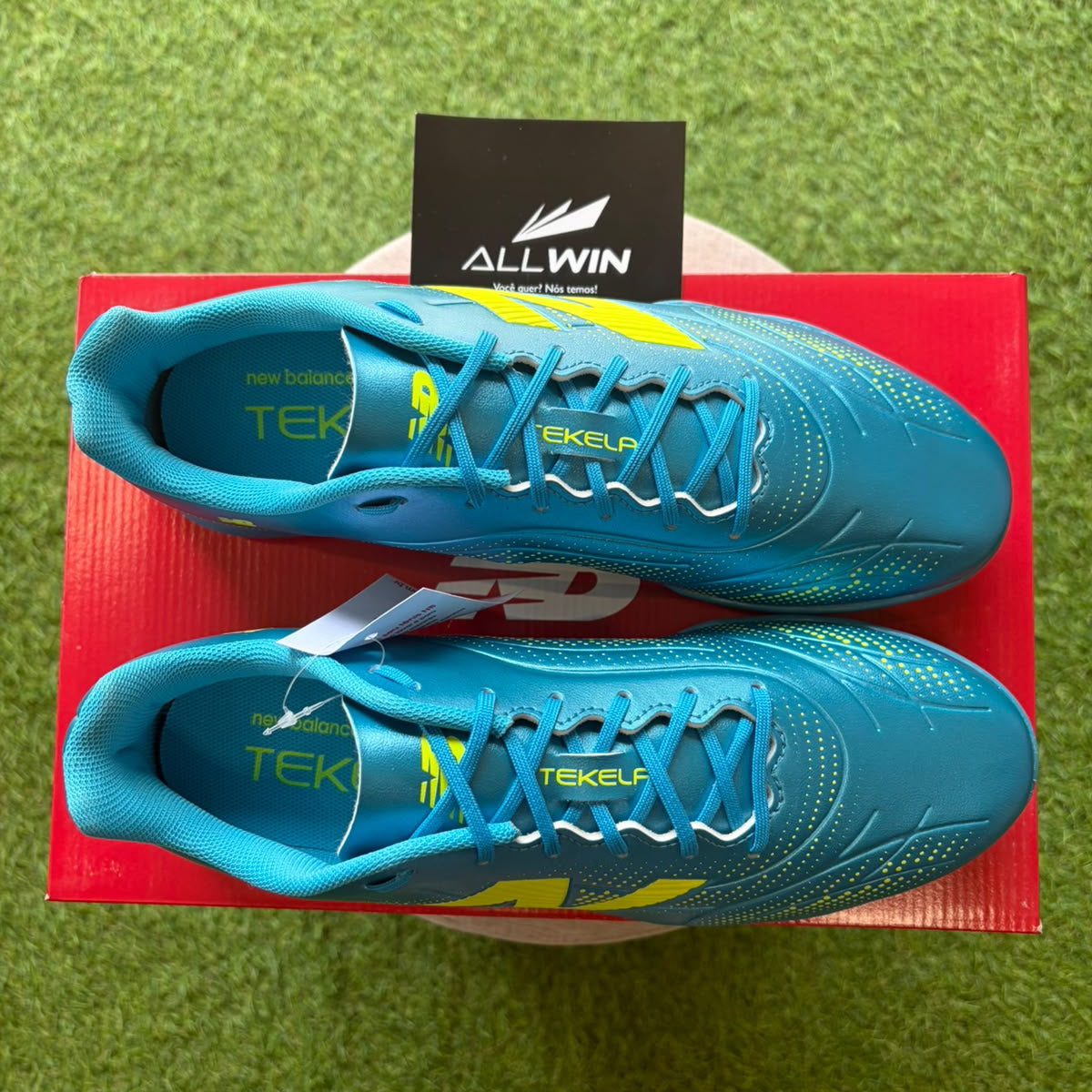 Chuteira Society New Balance Tekela Club - Society