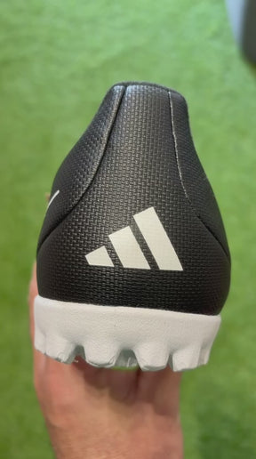 Chuteira Adidas Predator Club - Society