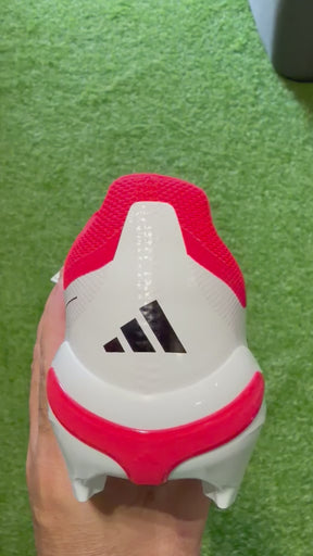 Chuteira Adidas Predator League FG - Campo