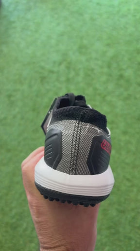 Chuteira Umbro Ultimate - Society