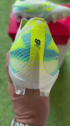 Chuteira New Balance Furon V9 Elite - Campo
