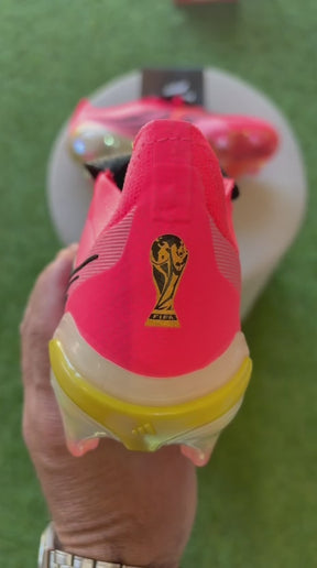 Chuteira Adidas Predator Elite FG - Campo